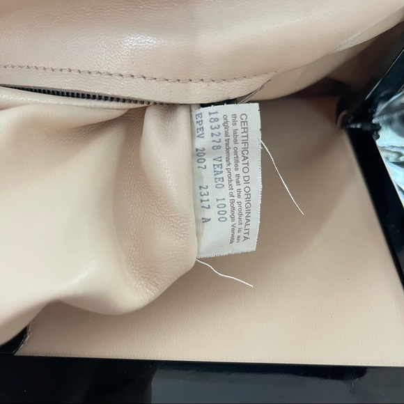 BOTTEGA VENETA Patent Leather Black Frame Bag - Picture 11 of 13